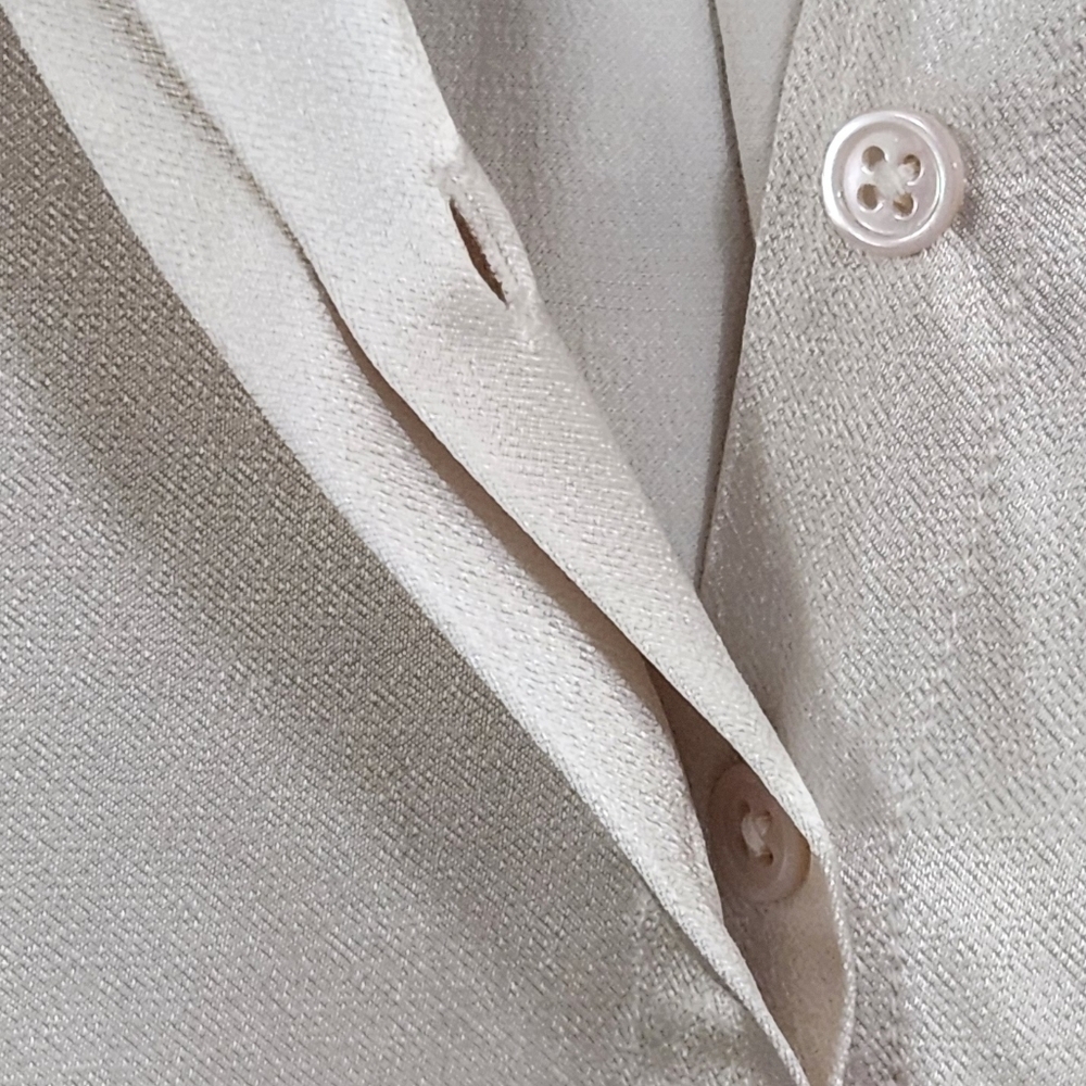 Rails Nisa‎ Satin Button-up Blouse - Picture 9 of 13